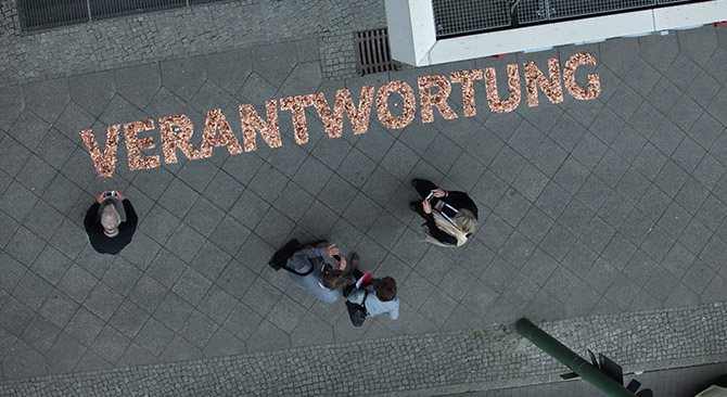 Die soziale Plastik Gier frisst Verantwortung zum Fundraising Kongress 2015 in Berlin